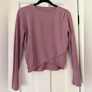 Lululemon Athletica Do the Twist Long Sleeve Shirt
Size 4